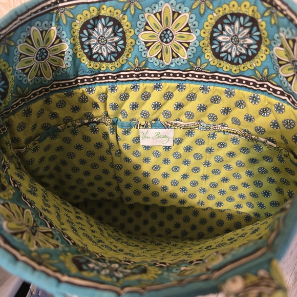 Vera Bradley - Picture 7 of 10